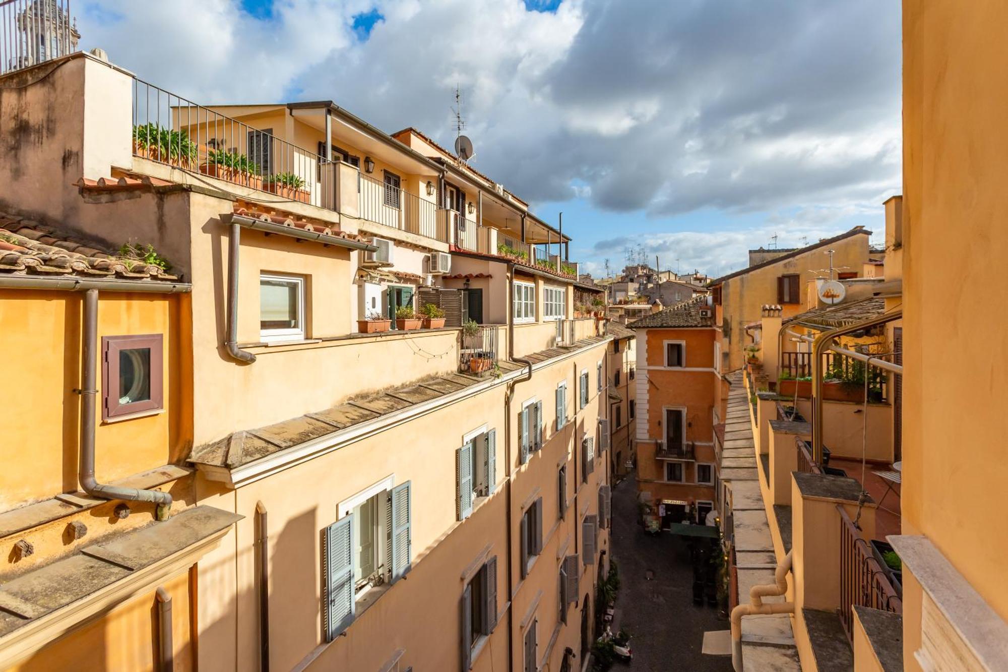 Daplace - La Mongolfiera Rooms In Navona Rome Extérieur photo