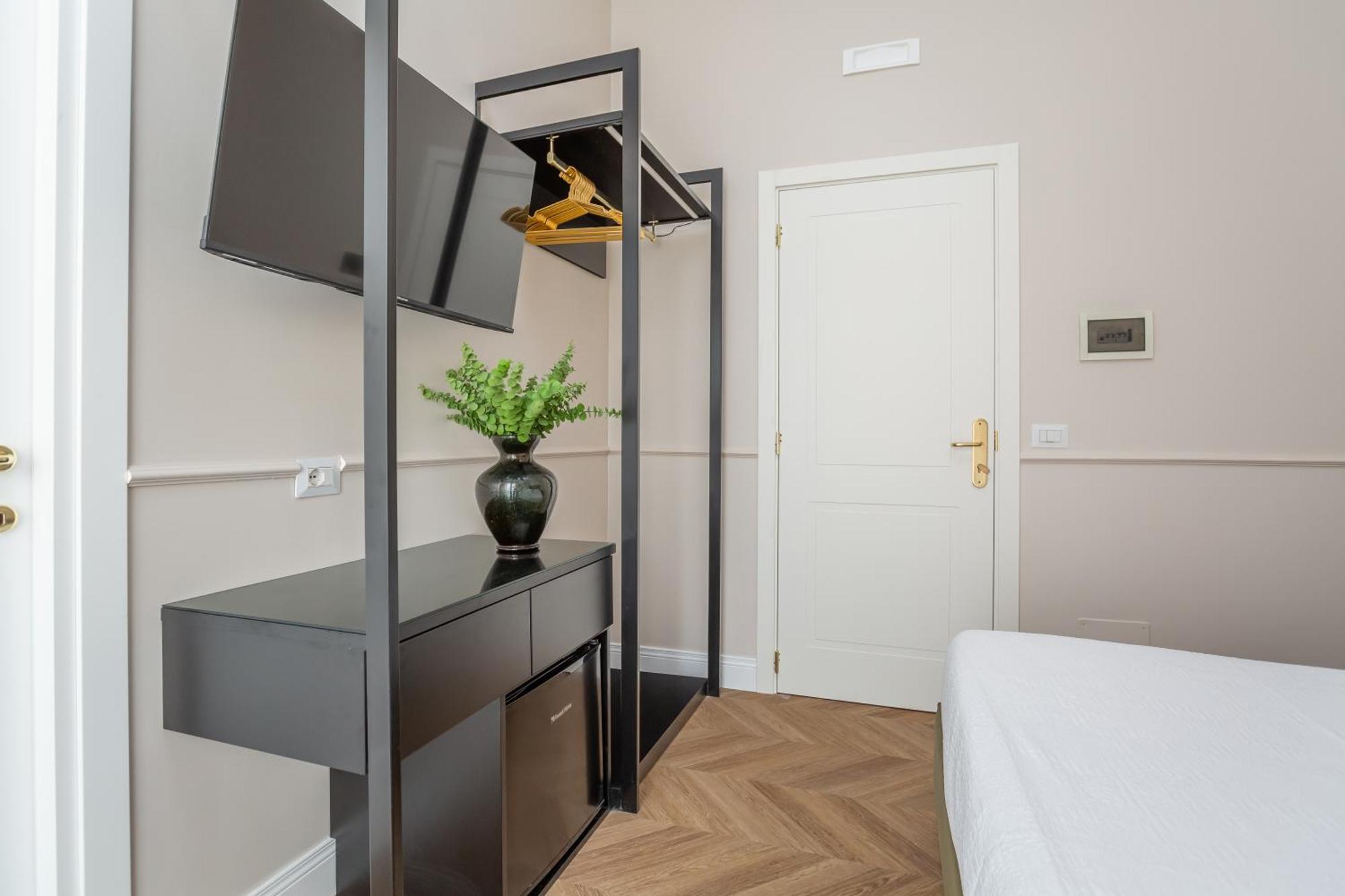 Daplace - La Mongolfiera Rooms In Navona Rome Extérieur photo