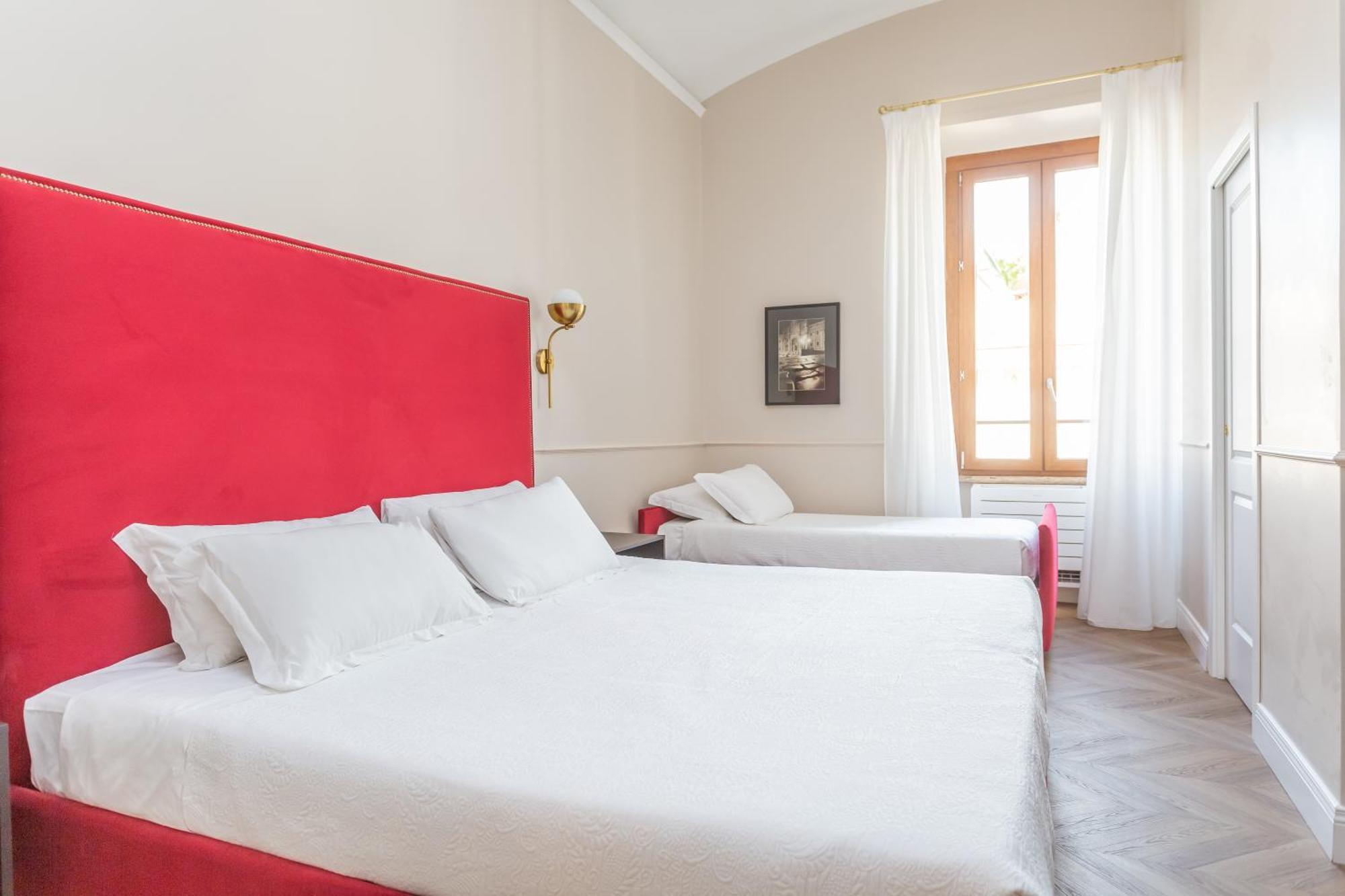 Daplace - La Mongolfiera Rooms In Navona Rome Extérieur photo