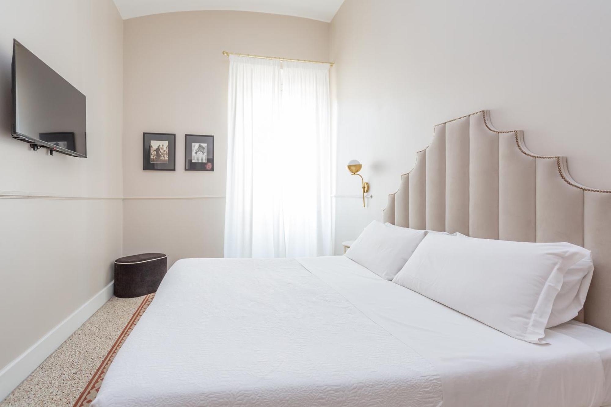 Daplace - La Mongolfiera Rooms In Navona Rome Extérieur photo